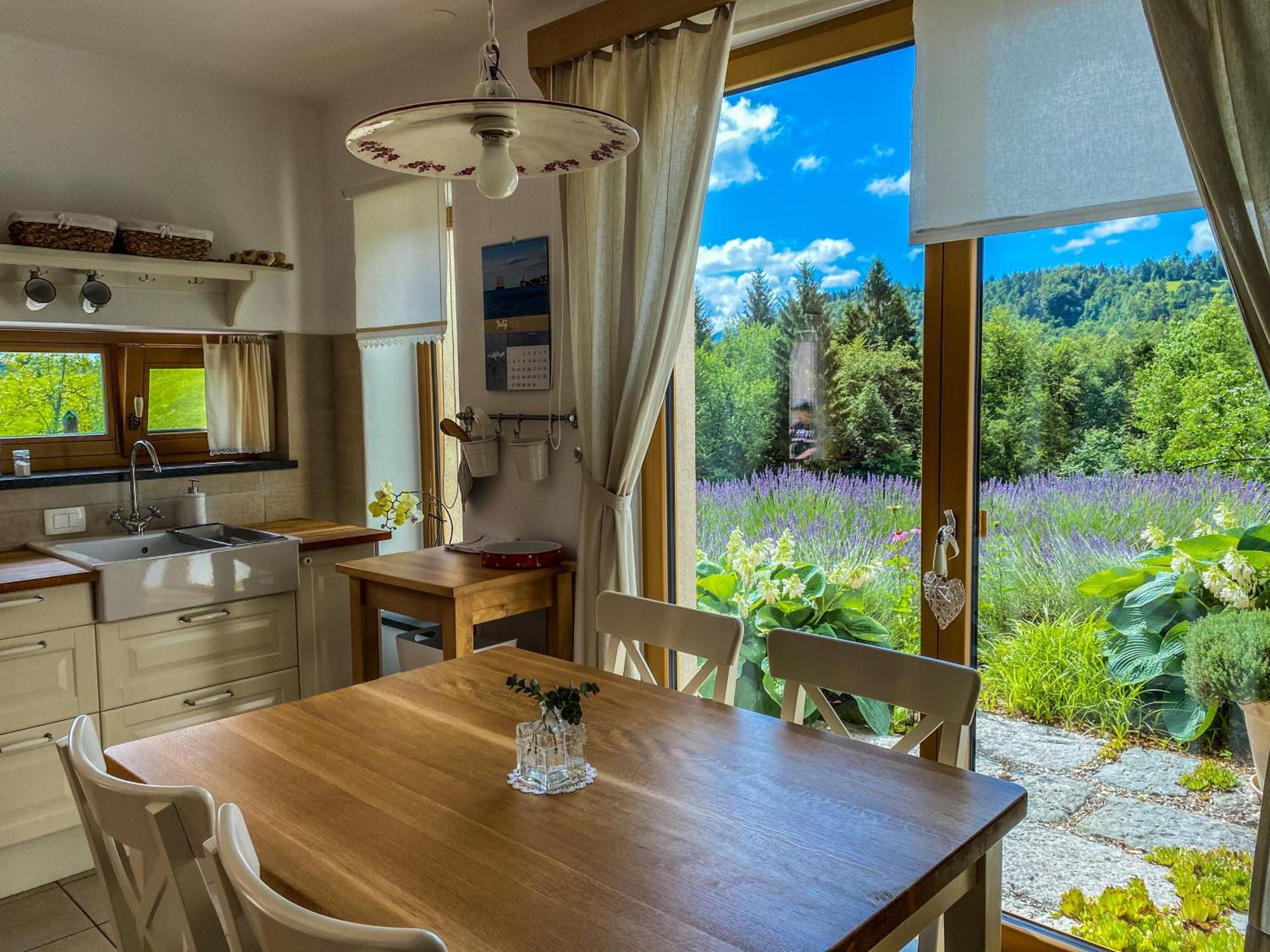 Na Kupcku Estate "Nature Reatreat & Wellness" Idrija Kültér fotó